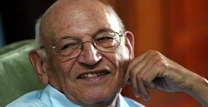 muere Rodríguez Adrados