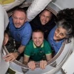 El regreso a la tierra comienza en los astronautas bloqueados ISS